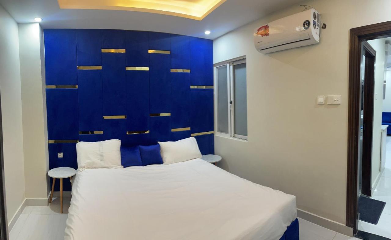 Premier Heights Jhelum Hotell Exteriör bild