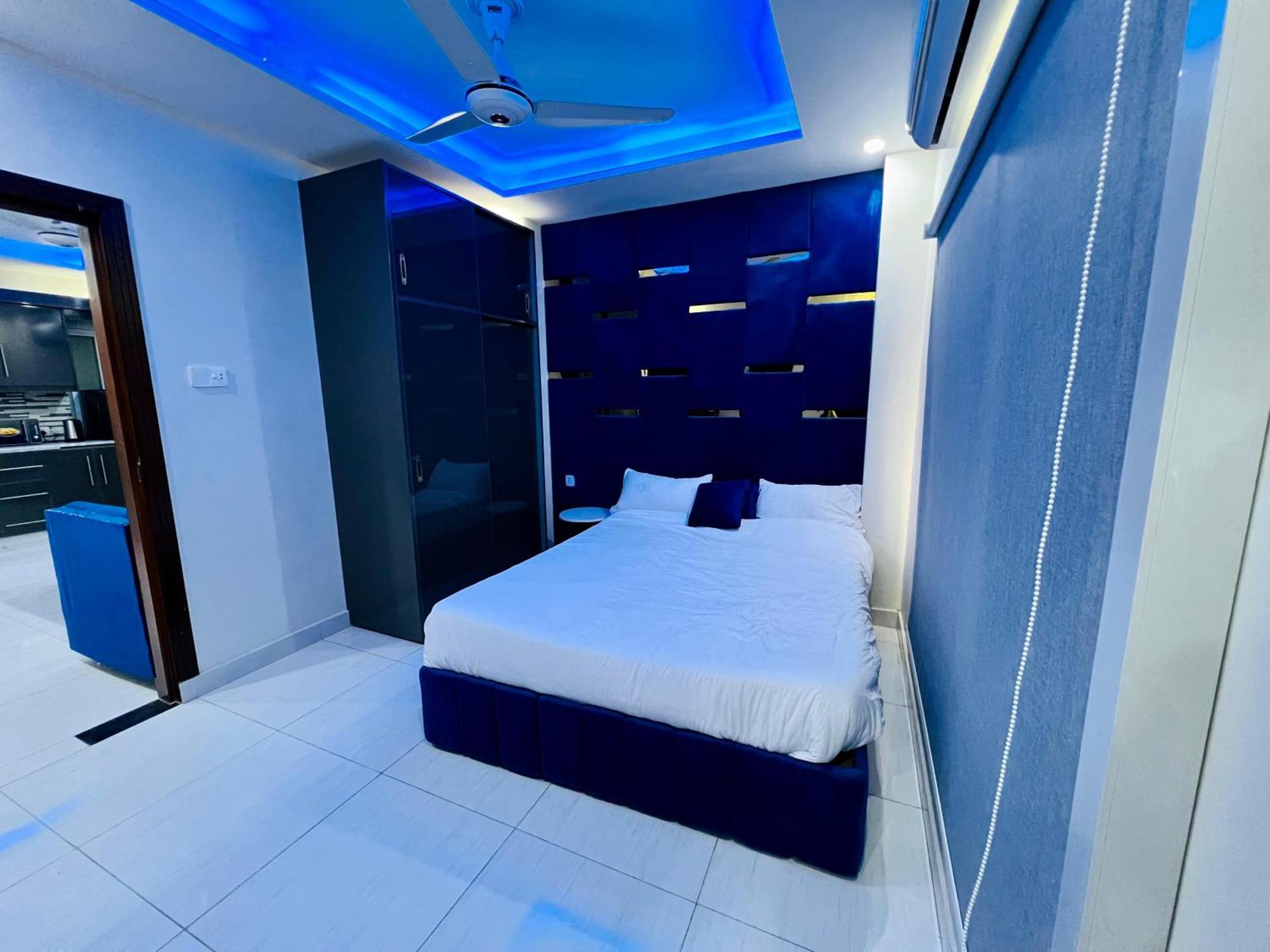 Premier Heights Jhelum Hotell Exteriör bild